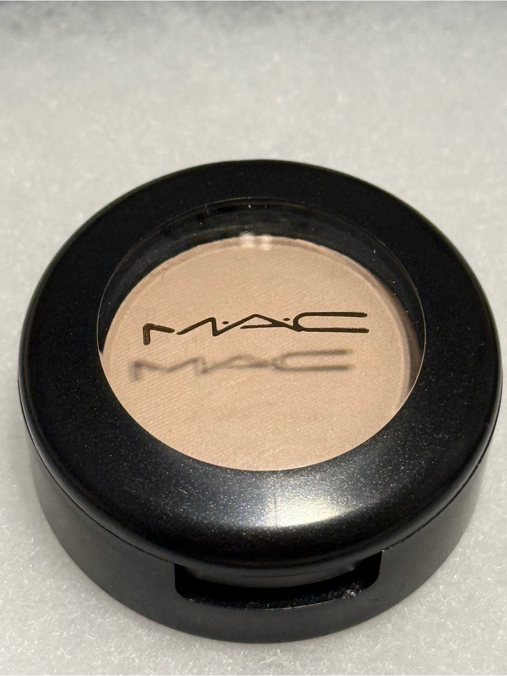 NEW - MAC Cosmetics Brule Satin Eye Shadow